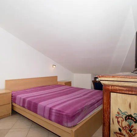 Alba Rosa Apartment فيكو إيكوينس