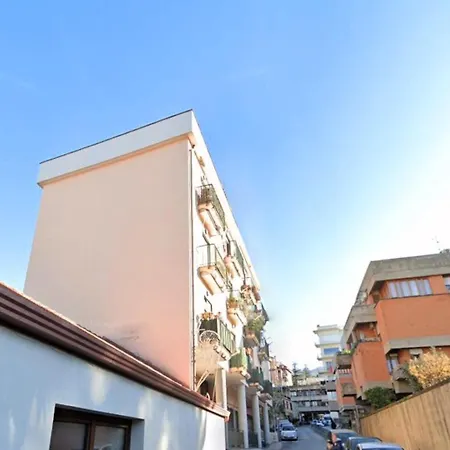 Alba Rosa Apartment شقة *