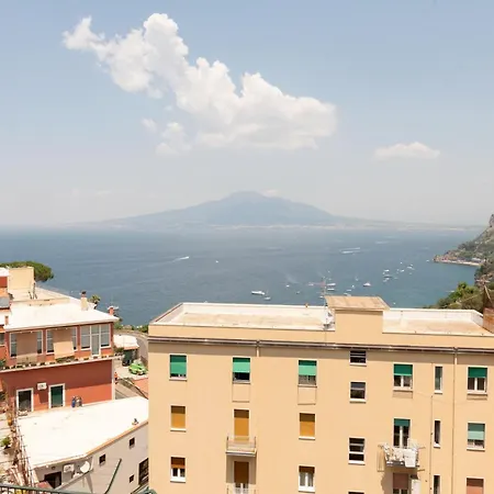 شقة Alba Rosa Apartment فيكو إيكوينس